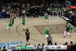 难！篮网进攻打不开差点失误 小波特拆炸弹被怀特大帽&24秒违例