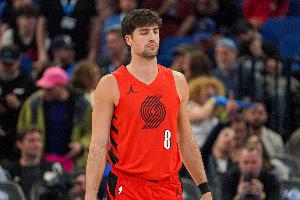 沦为空砍！阿夫迪亚22中11拿下32分11板11助2断1帽