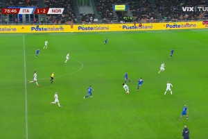 2分钟2球！巴斯托尼传球失误，哈兰德禁区内包抄破门