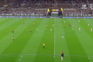 【集锦】沙特联-本泽马破门迪亚比染红 吉达联合2-1利雅得体育