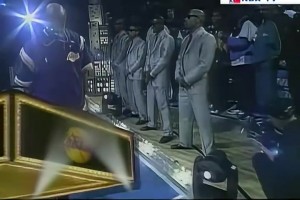 在美国也能喝到中国饮品！马布里探店时代广场蜜雪冰城！